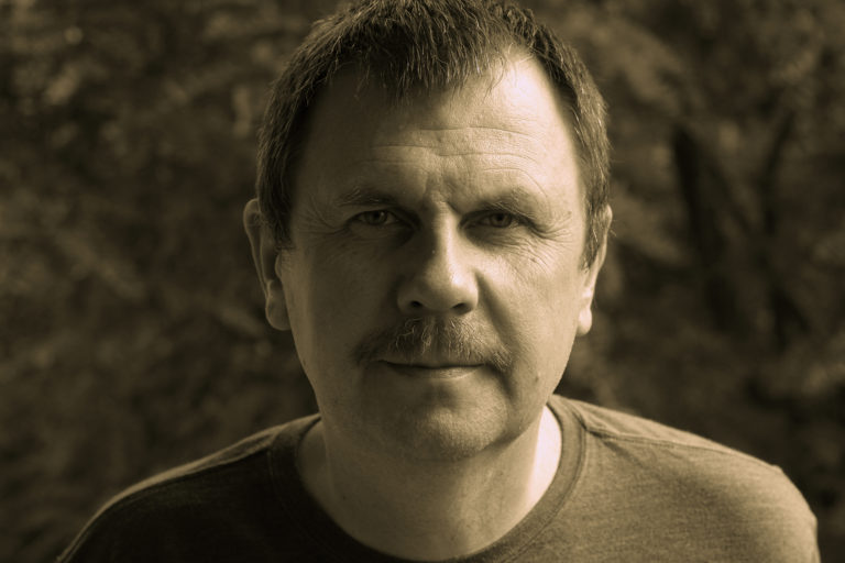 Gazda Albert: „Két-három generáción belül a kárpátaljai magyarság el fog tűnni. Azért, mert nem fogja tűrni, amit csinálni próbálnak vele, és Kárpátalja ebből a szempontból ki fog ürülni.” / Fotó: Gazda Boglárka